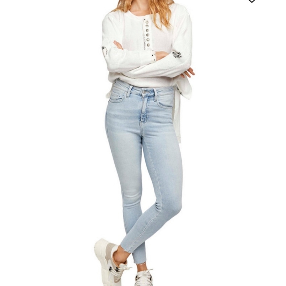 FREE PEOPLE * raw high waist jeggings.      SIZE 27 NWT